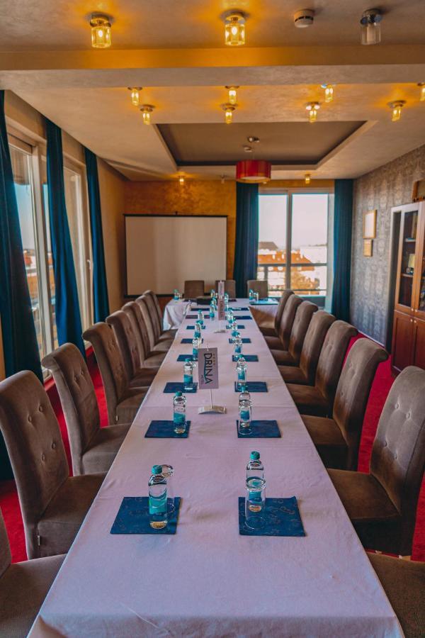 Drina Hotel Bijeljina Esterno foto