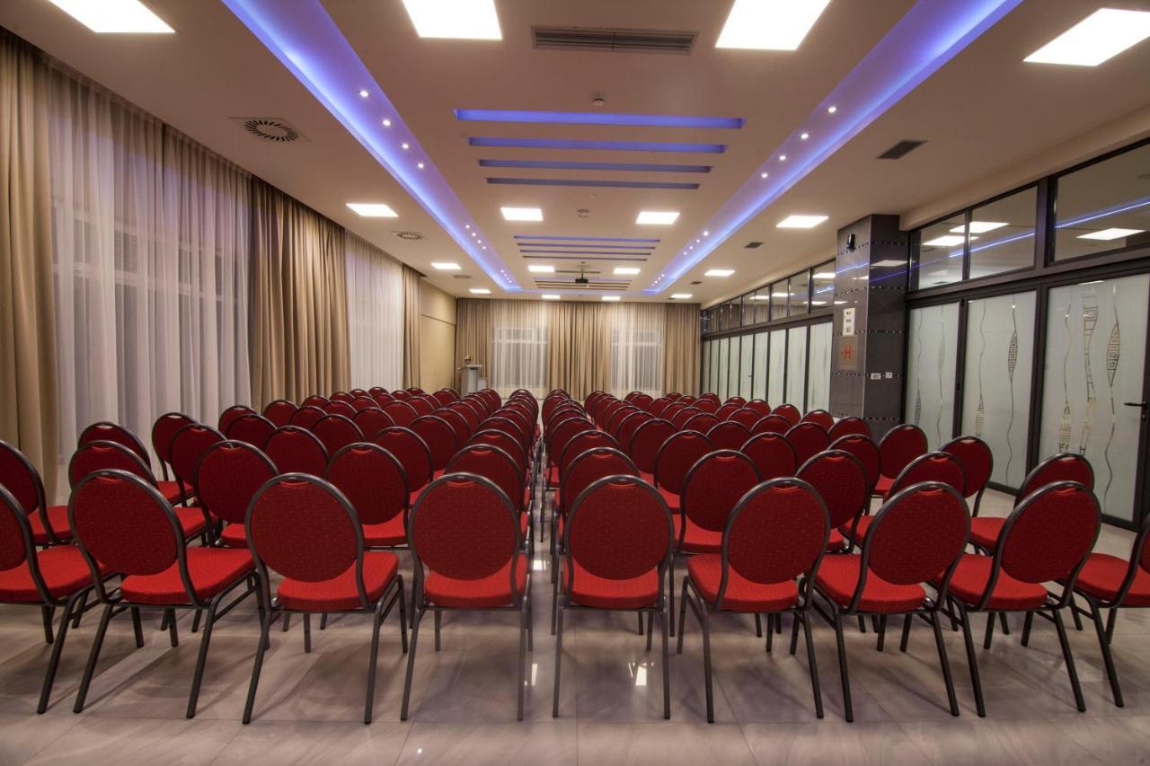 Drina Hotel Bijeljina Esterno foto