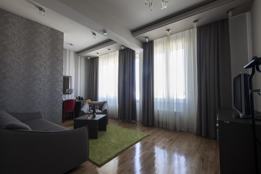 Drina Hotel Bijeljina Esterno foto