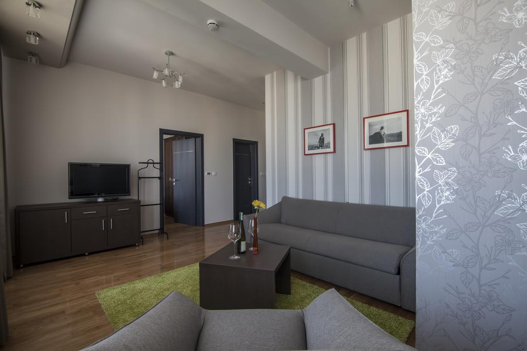 Drina Hotel Bijeljina Esterno foto